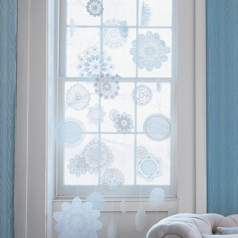 Vystrihnite snehové vločky z čipky - kreatívne dekorácie okien Okno-dekorácia-vianočné-vianočná hviezda-papier-vystrihnutý