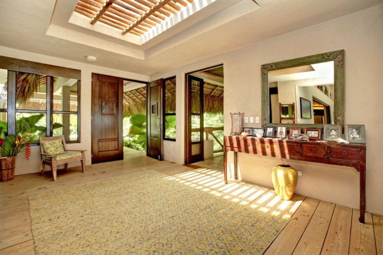 Vchod do domu, prírodné materiály, exotika Vchod prírodný materiál, exotické zariadenie