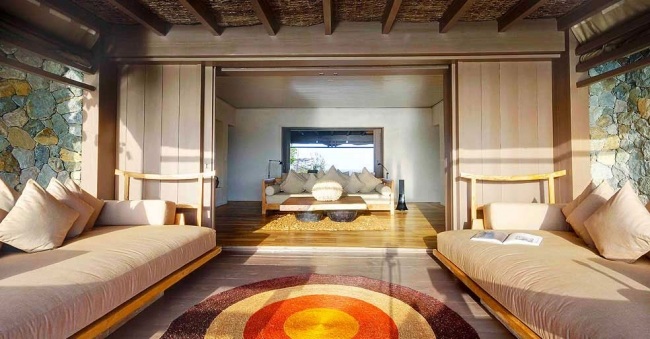 Prázdninové domy Opium Mustique zariadené v štýle karibského safari Prázdninové domy Opium Mustique v karibskom štýle safari