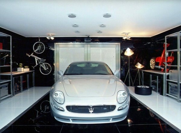 Klasická montovaná garáž Maserati Ušľachtilý povrch Maserati