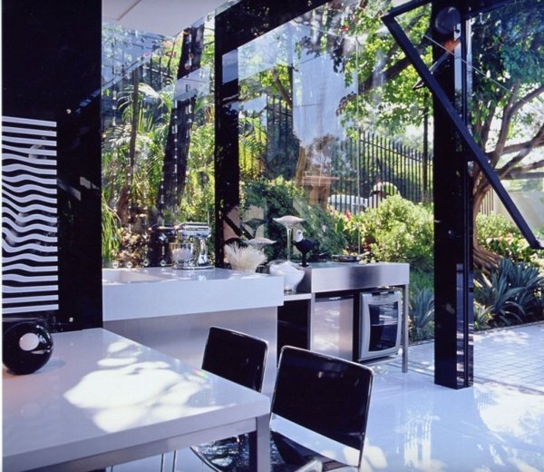 Skriňa garáž záhradný prístrešok v jednom Skriňa garáž záhradný prístrešok