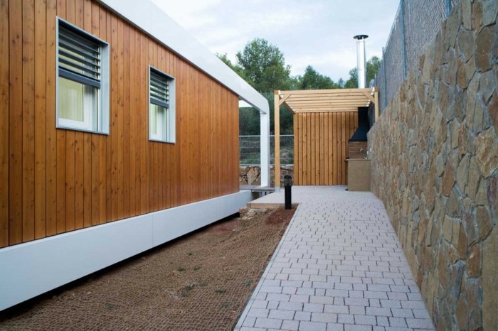 dom obytná štruktúra záhradný dizajn dlažba kamenná záhradná cesta stena drevená fasáda