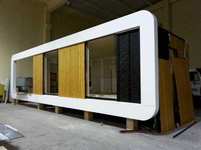 montovaný dom v modernom štýle drevo kov