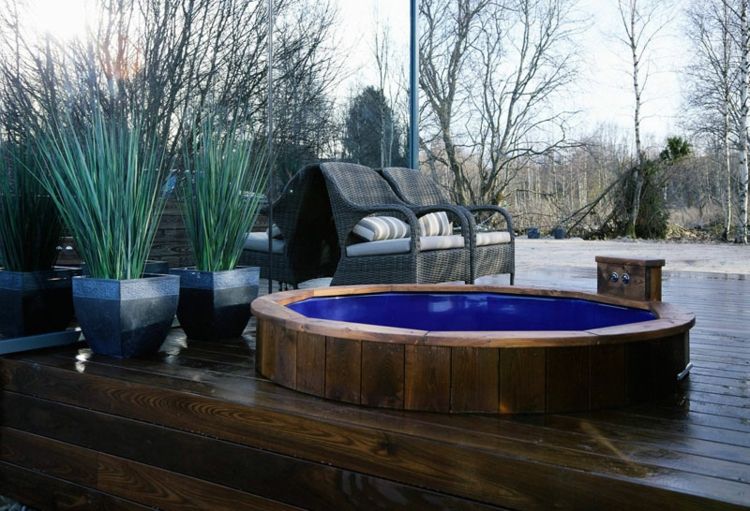 jacuzzi-veranda-rastliny-drevo-8