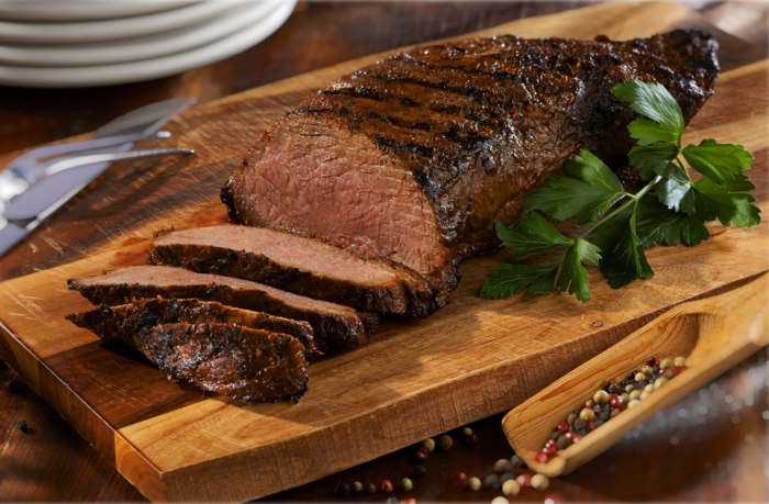 Slávnostné vianočné recepty Pečené hovädzie mäso na Vianoce Hovädzie pečienka na Vianoce