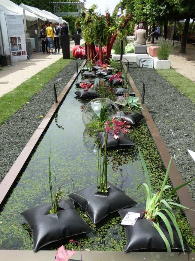 umelecká inštalácia s rastlinami alexis tricoire vankúšový rybník inštalačné závody alexis tricoire vankúšový rybník