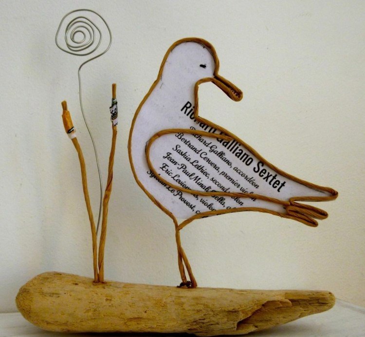 3D drôtený obrázok s čajkou ako ozdobou plážového štýlu