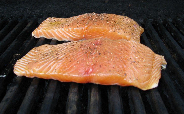 Filety z lososa na grile