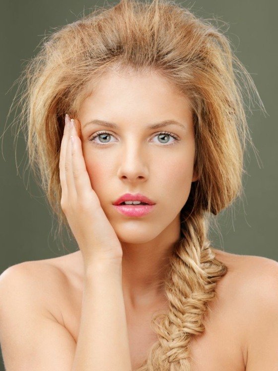 Vrkoč-voľné-čipky-vlasy-s-objemom-rybieho copu