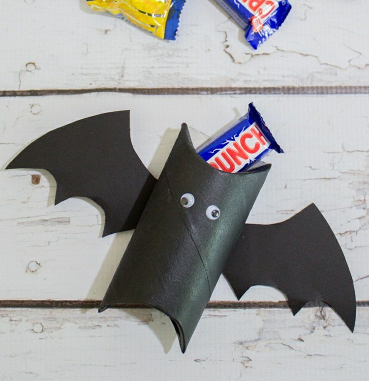 bat-tinker-wc-roll-idea-darcekove balenie-veniec