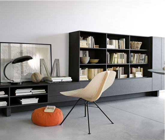 pohovka oranžová flexibilná nástenná polica vzory lema flexibilné nástenné poličky z osmanskej oranžovej farby od spoločnosti lema