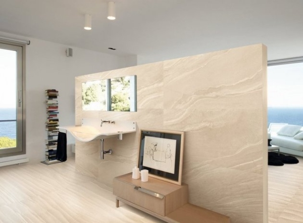 moderný obklad drevo vyzerá elegantne trendový nábytok dlažba optika piesku elegantný interiérový dizajn