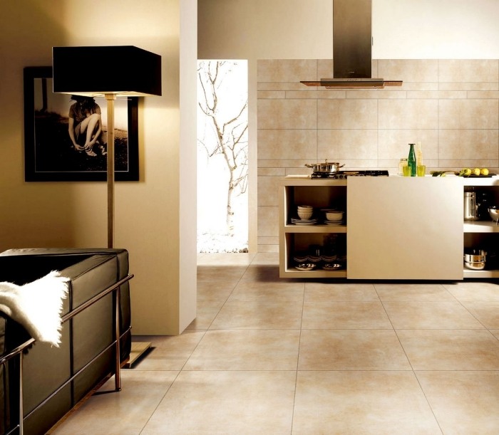 Pieskovcová dlažba vhodná do obývačky a kuchyne Dlaždice v pieskovcovom vzhľade farba kuchyňa-stena-podlaha-béžová-stena