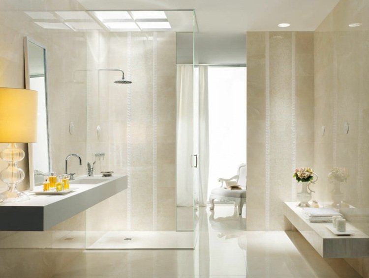 dlaždice kameň vzhľad nadprirodzené cristallo krémová farba sprchová stolička