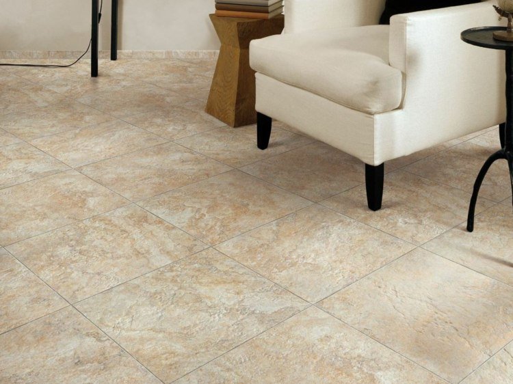 kamenný vzhľad dlaždice kovárska podlaha kreslo biela kožený stolík