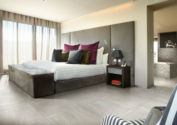 obklady kameň vzhľad lefka pruhy dizajn sivá posteľ vybavenie spálne čelo postele