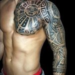 ETHNIC TATTOOS # 555 - изключителна версия на модела, която може успешно да се използва за трансформиране и прилагане като етнически татуировки на рамото