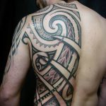 ETHNIC TATTOOS №382 - изключителна версия на дизайна, която може успешно да се използва за обработка и нанасяне като етнически татуировки