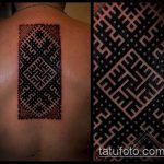 ETHNIC TATTOOS # 276 е готина версия на модела, която може успешно да се използва за трансформиране и прилагане като етнически татуировки на рамото