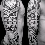 ETHNIC TATTOOS # 772 - достойна версия на картината, която може лесно да се използва за преразглеждане и приложение като етнически татуировки на бедрото