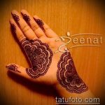 foto af en tatovering mehendi på håndfladen (mehendi on) (værdi) - eksempeltegning - 004