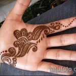 foto af mehendi -tatovering på håndfladen (mehendi on) (værdi) - eksempeltegning - 007