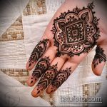 foto af mehendi -tatovering på håndfladen (mehendi on) (værdi) - eksempeltegning - 024