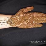 foto af mehendi -tatovering på håndfladen (mehendi on) (værdi) - eksempeltegning - 026