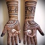 foto af mehendi -tatovering på håndfladen (mehendi on) (værdi) - eksempeltegning - 032