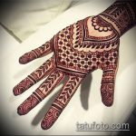 foto af mehendi -tatovering på håndfladen (mehendi on) (værdi) - eksempeltegning - 045