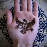 foto af mehendi -tatovering på håndfladen (mehendi on) (betydning) - eksempeltegning - 052