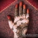 foto af mehendi -tatovering på håndfladen (mehendi on) (værdi) - eksempeltegning - 060