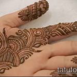 foto af mehendi -tatovering på håndfladen (mehendi on) (værdi) - eksempeltegning - 089