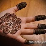 foto af mehendi -tatovering på håndfladen (mehendi on) (betydning) - eksempeltegning - 093