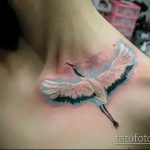 Érdekes példa a gólya tetoválásra - a rajz alkalmas a repülő gólya tetoválására