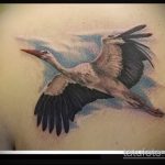 A kész gólya tetoválás eredeti változata - a rajz alkalmas a nyakán lévő gólya tetováláshoz