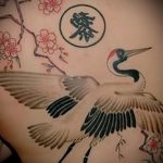 A gólya tetoválás hűvös változata - a rajz alkalmas gólyatetováláshoz a karon