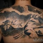 Érdekes példa a kész gólya tetoválásra - a rajz alkalmas a gólyatetováláshoz gyermekkel