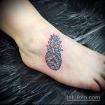 Cool verzija postojeće tetovaže ananasa - crtež je prikladan za tetovažu ananasa na prstu