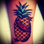 Sjajan primjer primijenjene tetovaže ananasa - crtež je prikladan za tetovažu ananasa na vratu