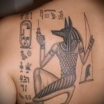 Egy érdekes példa az anubis tetoválásra - a rajz alkalmas anubis tetoválásra a karon