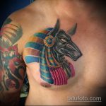 A meglévő Anubis tetoválás hűvös változata - a rajz alkalmas anubis tetoválásra a karon