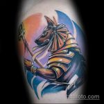 A meglévő Anubis tetoválás egyedi változata - a rajz alkalmas anubis tetoválásra a lábán