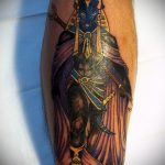 Az eredeti verzió a végrehajtott tetoválás Anubis - a rajz alkalmas anubis tetoválás a vállán