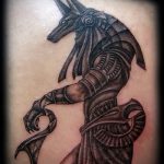 Érdekes példa egy létező Anubis tetoválásra - a rajz alkalmas Anubis isten tetoválására