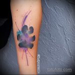 A kész árvácska tetoválás hűvös változata - a rajz alkalmas árvácskás tetováláshoz a lábán