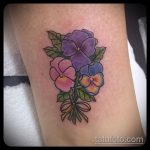 Az elkészült árvácska tetoválás érvényes változata - a rajz árvácska virág tetováláshoz alkalmas