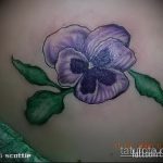 A meglévő árvácska tetoválás remek példája - a rajz alkalmas élő árvácska tetoválására