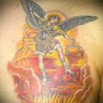 Tesztelt példa egy tetovált Mihály arkangyalra - a rajz alkalmas tetoválásra Mihály arkangyal felirat