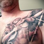 Jó példa a tetovált Mihály arkangyalra - a rajz alkalmas Mihály arkangyal tetoválására a karon